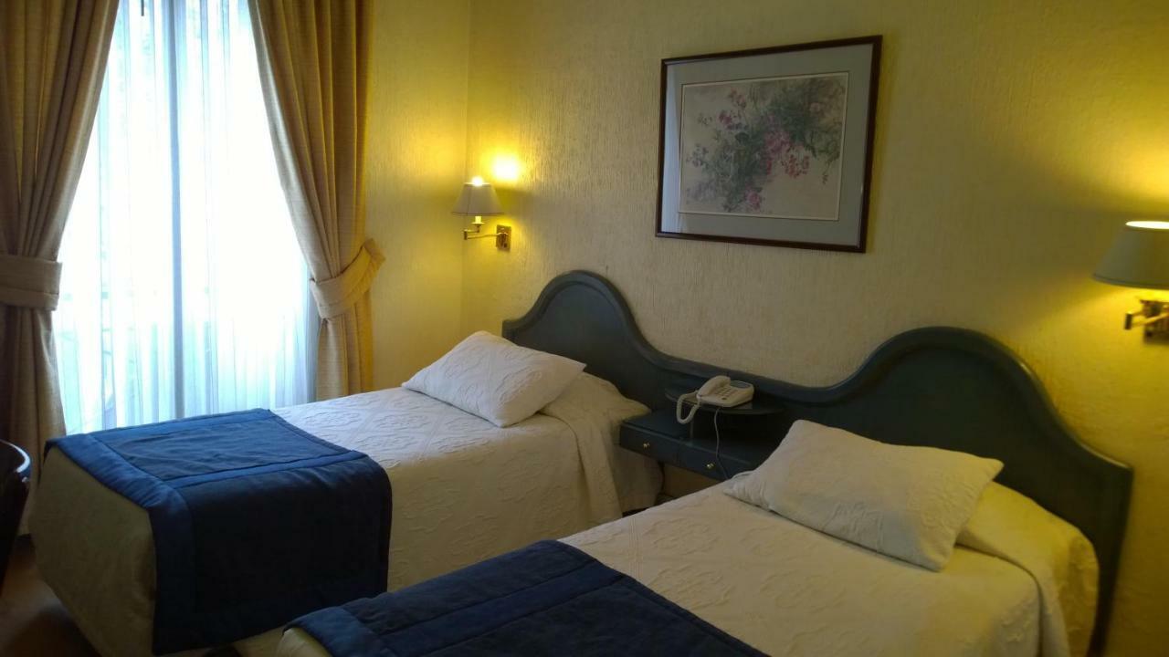סנטיאגו Hotel Riviera מראה חיצוני תמונה